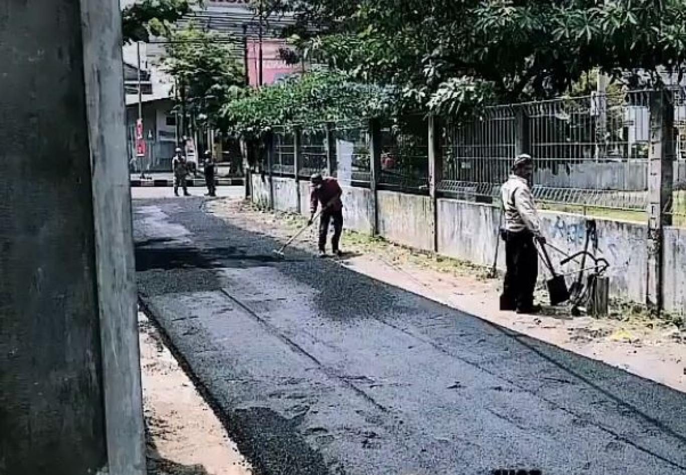 gambar_PENGASPALAN JALAN LINGKUNGAN LINGKAR LAPANGAN SENDANGADI