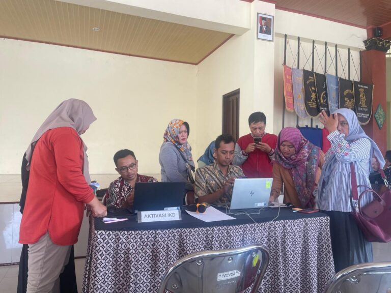 gambar_SISIR ADMINDUK DI KALURAHAN SENDANGADI
